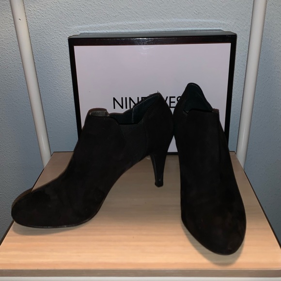 Black Bootie - Picture 1 of 7